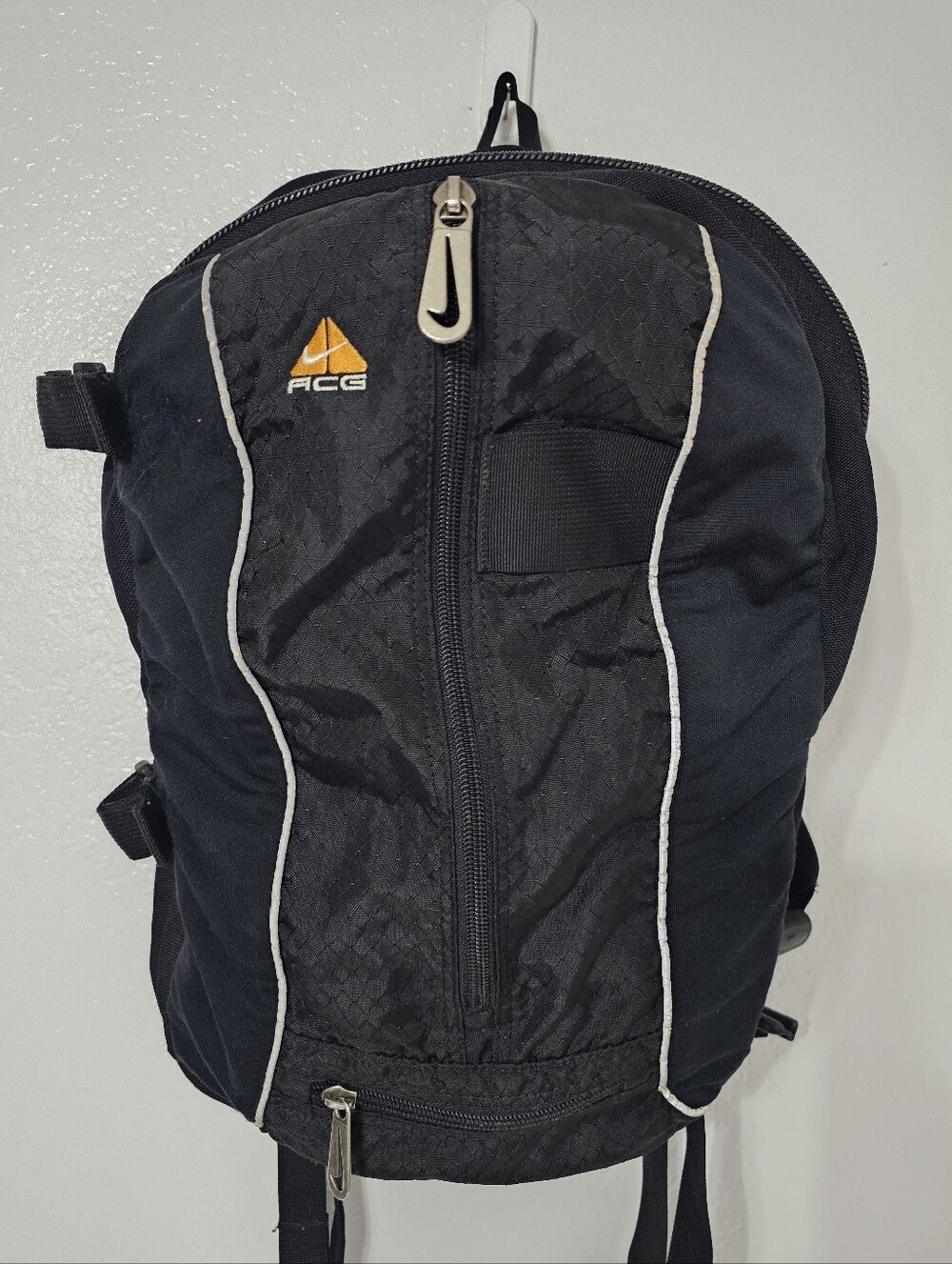 Nike ACG Vintage Hydration Backpack Black Hiking Trail Bag